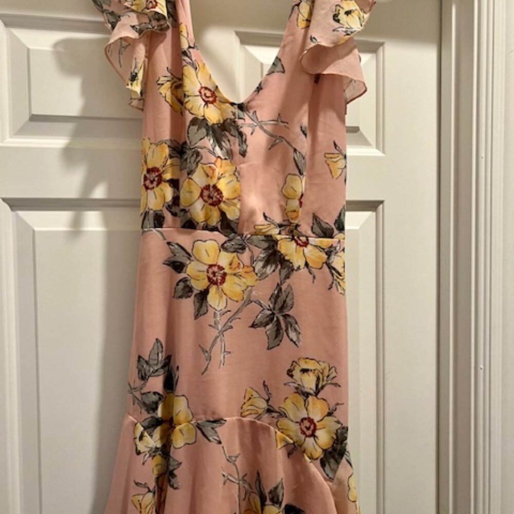 Mini pink floral dress with open back